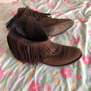 Liberty black size 8 fringe booties